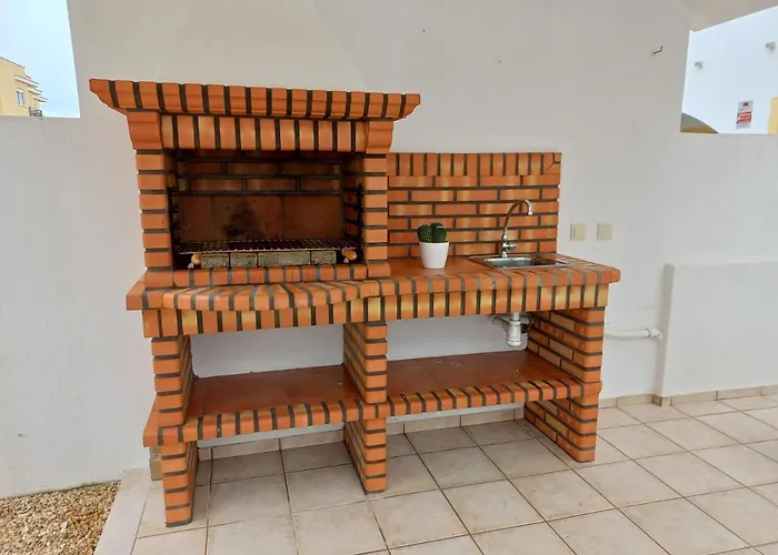 Helena's House Дом отдыха Назаре