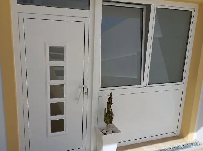 Helena's House * Назаре